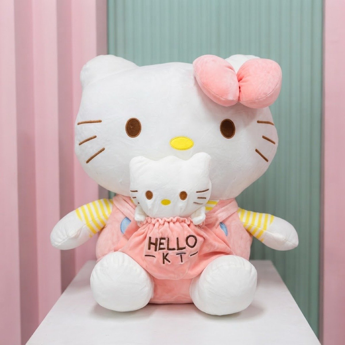 PELUCHE HELLO KITTY BEBE